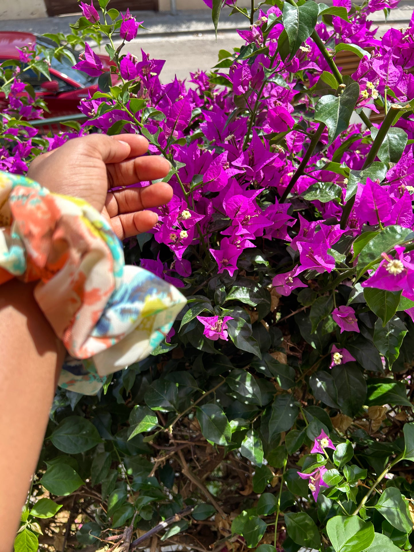 Victoria Large Scrunchie