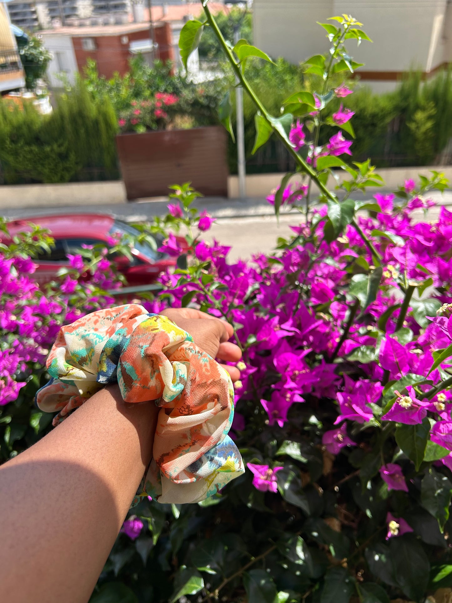 Victoria Large Scrunchie
