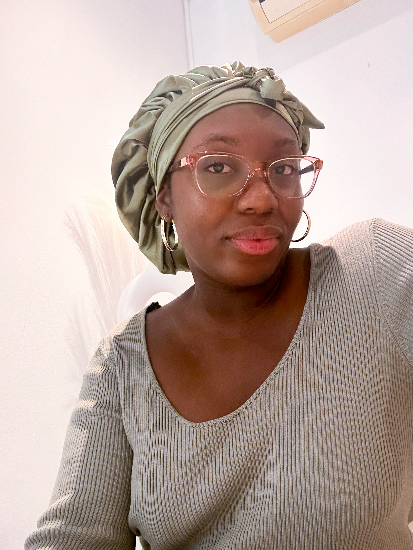 Ivy Reversible Satin Bonnet