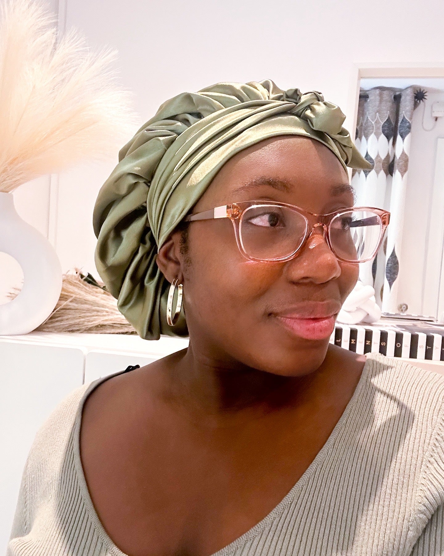 Ivy Reversible Satin Bonnet