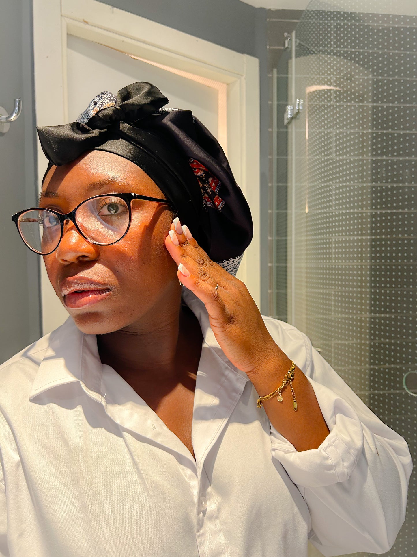 Ella Reversible Satin Bonnet