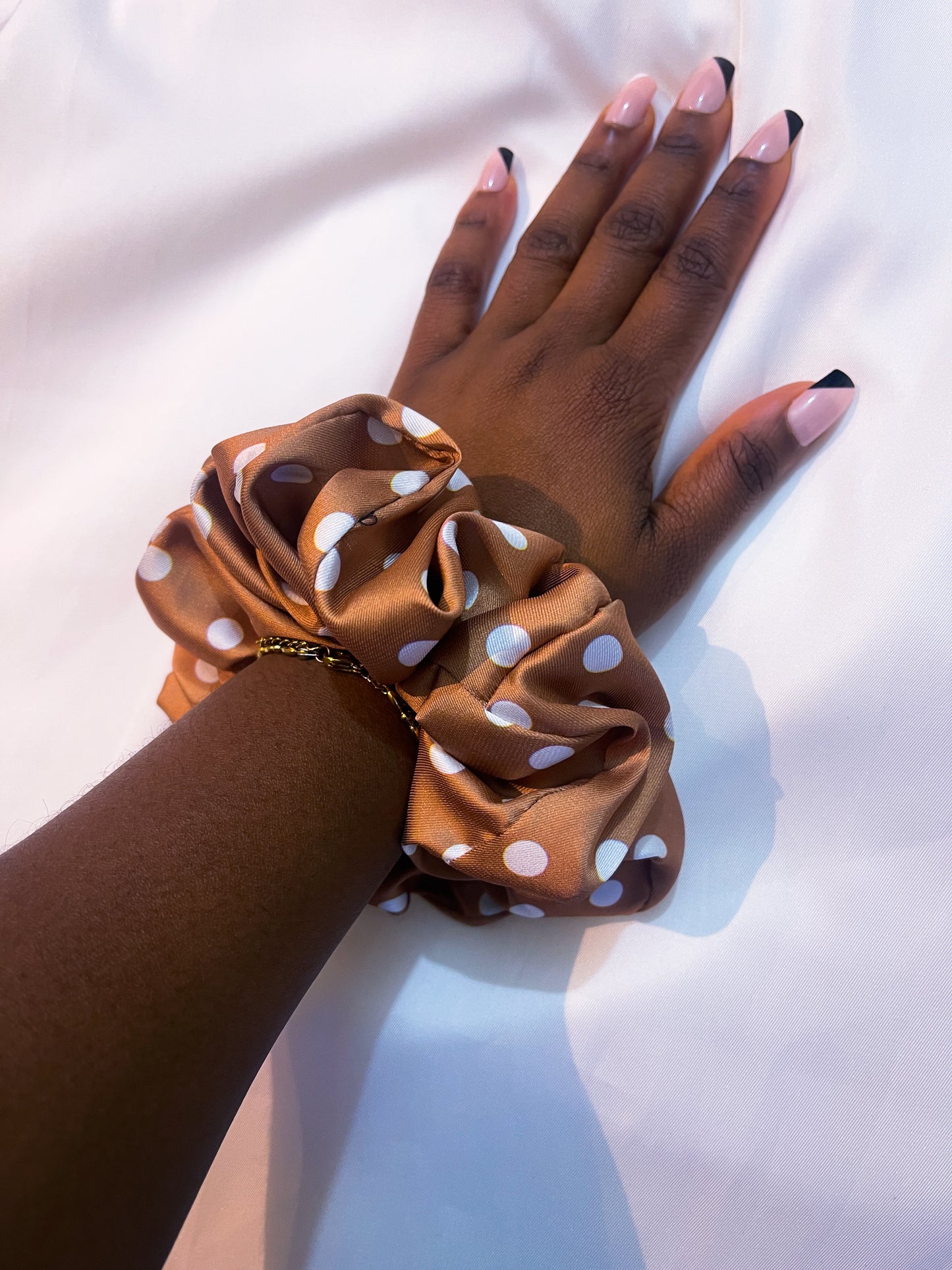 Marilyn Satin Scrunchie